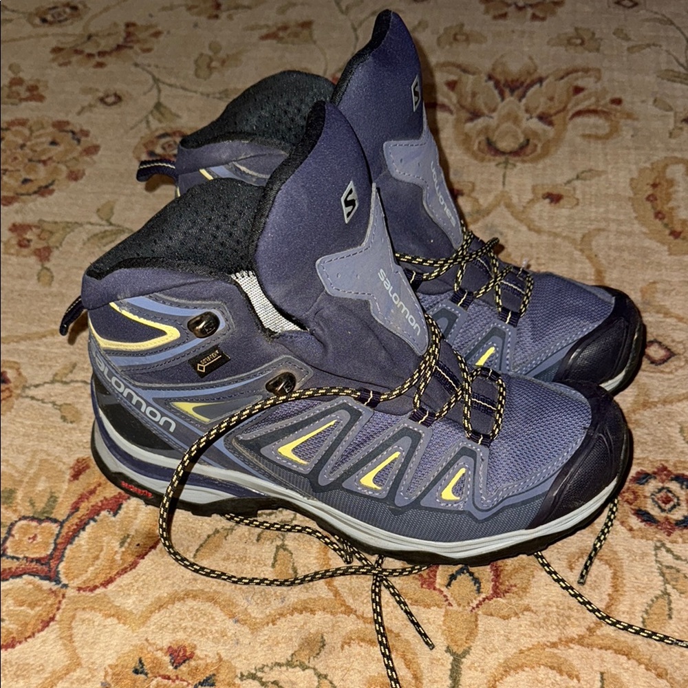 Salomon Blue and Yellow Hiking Boots